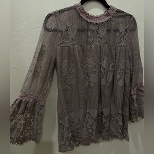 Elegant Lace Women’s Top Light Purple